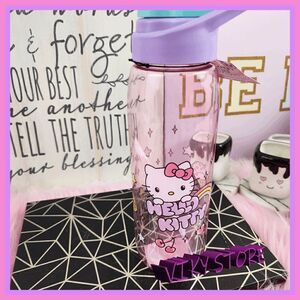NWT  Hello Kitty Charm: Clear Plastic 28 oz Water Bottle  NWT
